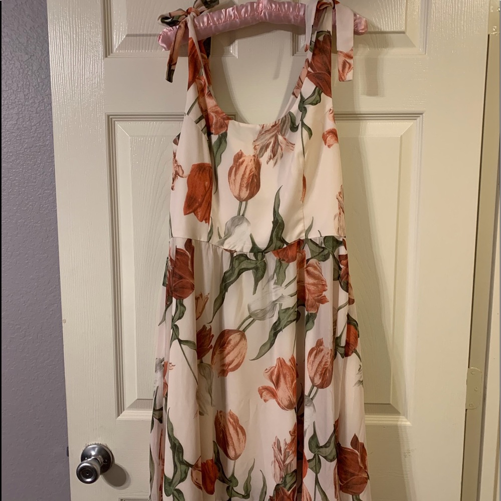 Anthropologie Paper crown tulip dress